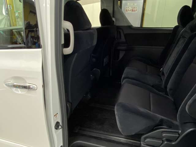 トヨタ ヴェルファイア ２．４Ｚ H22年 (近畿) 99