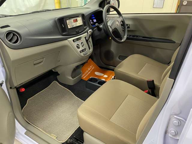 ダイハツ ミラ　イース ６６０ Ｌ メモリアルエディション H25年 (近畿) 99