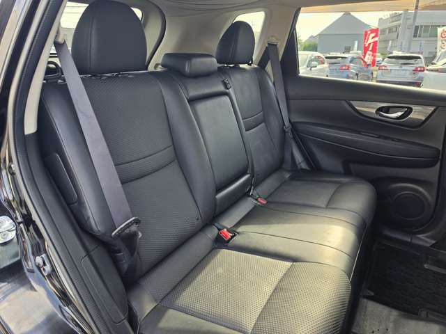 日産 エクストレイル ２．０ ２０Ｘ エマージェンシーブレーキパッケージ ２列車 ４ＷＤ H26年 (東海) 99