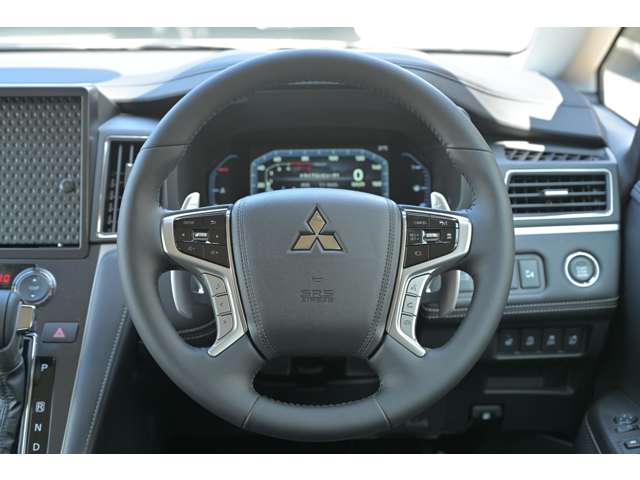 三菱 デリカ　Ｄ：５ ２．２ Ｐ ディーゼルターボ ４ＷＤ R8年 (北海道) 99