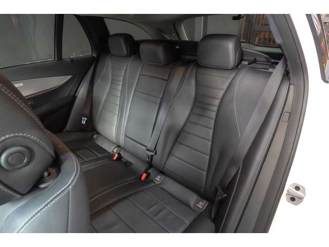 メルセデスベンツ Ｅクラスワゴン Ｅ２００ ４マチック アバンギャルド （ＢＳＧ搭載モデル） ４ＷＤ R2年 (北海道) 99