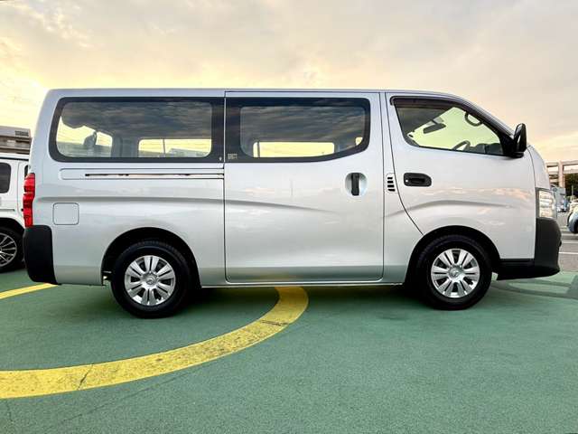 日産 ＮＶ３５０キャラバン ２．０ ＤＸ ロングボディ R1年 (近畿) 99