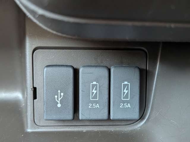 ホンダ Ｎ　ＢＯＸ ６６０ Ｌ R4年 (中国) 99