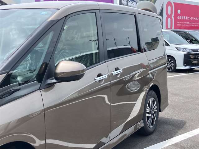 日産 セレナ １．４ Ｅ－ＰＯＷＥＲ ハイウェイスターＶ R8年 (東海) 99