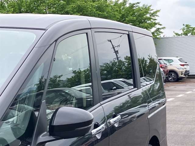 日産 セレナ ２．０ ハイウェイスターＶ R8年 (東海) 99