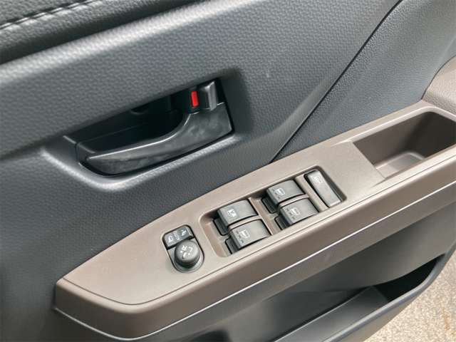 トヨタ ルーミー １．０ Ｇ R7年 (東海) 99