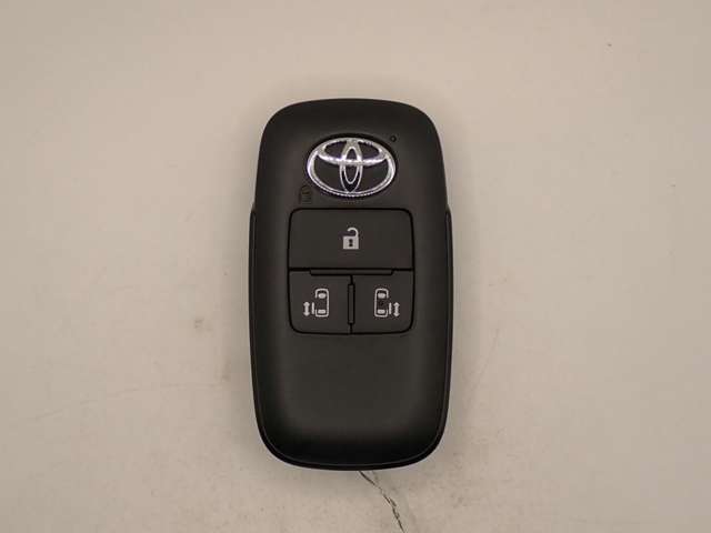 トヨタ ルーミー １．０ カスタム Ｇ－Ｔ R4年 (近畿) 99
