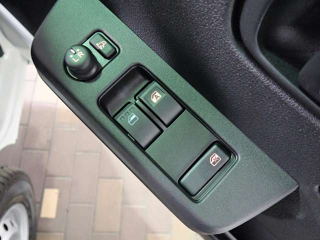 ダイハツ ハイゼットトラック ６６０ ジャンボ エクストラ ３方開 ４ＷＤ R7年 (近畿) 99