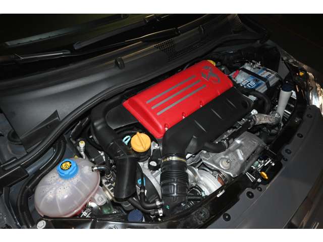 アバルト ５９５ エッセエッセ 左ハンドルＭＴ R4年 (関東) 99