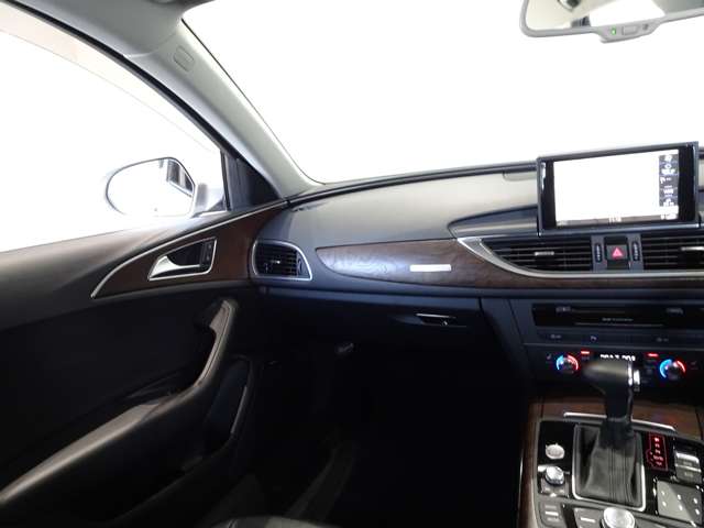 アウディ Ａ６　アバント ２．８ ＦＳＩ クワトロ ４ＷＤ H24年 (関東) 99