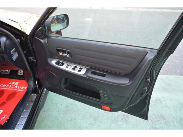 トヨタ アルテッツァ ２．０ ＲＳ２００ リミテッドＩＩ ナビパッケージ H16年 (東海) 99