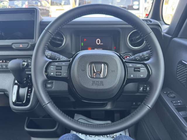 ホンダ Ｎ　ＢＯＸ カスタム ６６０ ブラック スタイル ４ＷＤ R8年 (甲信越・北陸) 99
