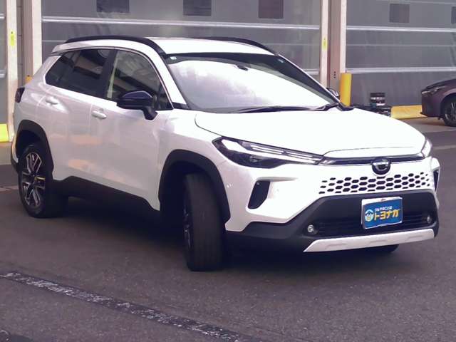 トヨタ カローラクロス　ハイブリッド １．８ ハイブリッド Ｚ Ｅ－ＦＯＵＲ ４ＷＤ R8年 (関東) 99