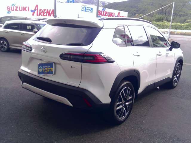 トヨタ カローラクロス　ハイブリッド １．８ ハイブリッド Ｚ Ｅ－ＦＯＵＲ ４ＷＤ R8年 (関東) 99