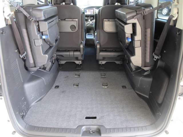 日産 セレナ １．２ Ｅ－ＰＯＷＥＲ ハイウェイスター Ｖ R1年 () 99