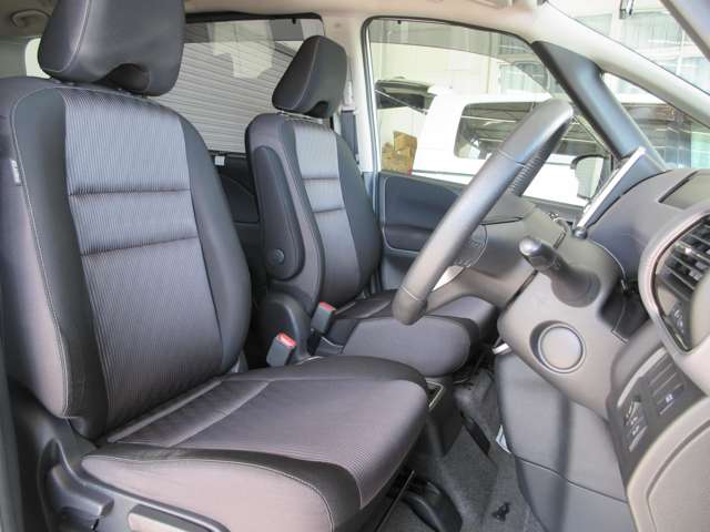 日産 セレナ １．２ Ｅ－ＰＯＷＥＲ ハイウェイスター Ｖ R1年 () 99