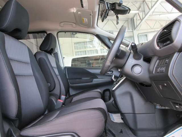 日産 セレナ １．２ Ｅ－ＰＯＷＥＲ ハイウェイスター Ｖ R1年 () 99