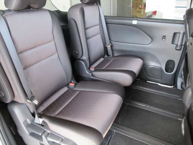 日産 セレナ １．２ Ｅ－ＰＯＷＥＲ ハイウェイスター Ｖ R1年 () 99
