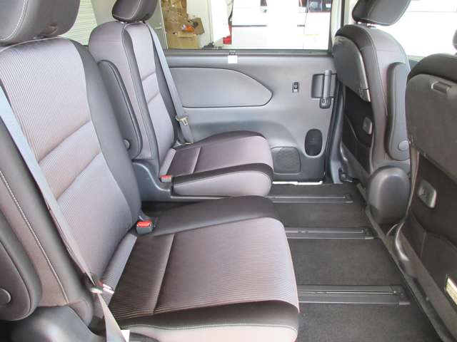 日産 セレナ １．２ Ｅ－ＰＯＷＥＲ ハイウェイスター Ｖ R1年 () 99