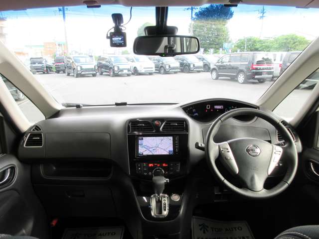日産 セレナ ２．０ ハイウェイスター Ｖセレクション＋ＳＡＦＥＴＹＩＩ Ｓ－ＨＹＢＲＩＤ H27年 () 99