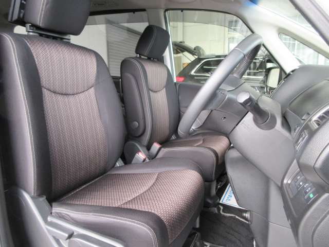 日産 セレナ ２．０ ハイウェイスター Ｖセレクション＋ＳＡＦＥＴＹＩＩ Ｓ－ＨＹＢＲＩＤ H27年 () 99