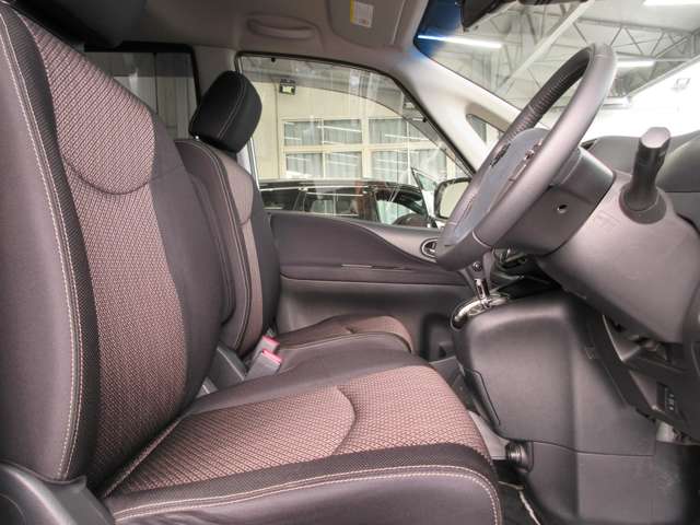 日産 セレナ ２．０ ハイウェイスター Ｖセレクション＋ＳＡＦＥＴＹＩＩ Ｓ－ＨＹＢＲＩＤ H27年 () 99