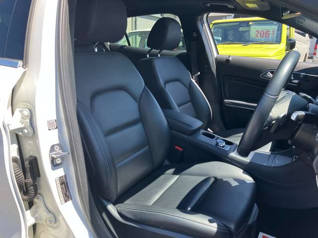 メルセデスベンツ ＧＬＡクラス ＧＬＡ２２０ ４マチック ４ＷＤ R1年 (近畿) 99