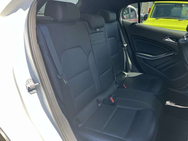 メルセデスベンツ ＧＬＡクラス ＧＬＡ２２０ ４マチック ４ＷＤ R1年 (近畿) 99