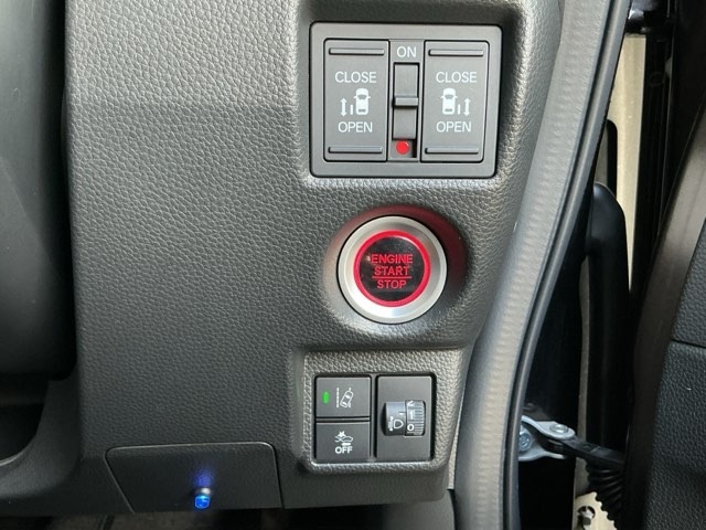 ホンダ Ｎ　ＢＯＸ カスタム ６６０ Ｌ ターボ R3年 (近畿) 99