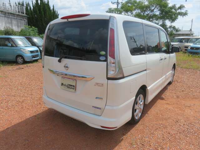 日産 セレナ ２．０ ハイウェイスター Ｖセレクション H23年 (東海) 99