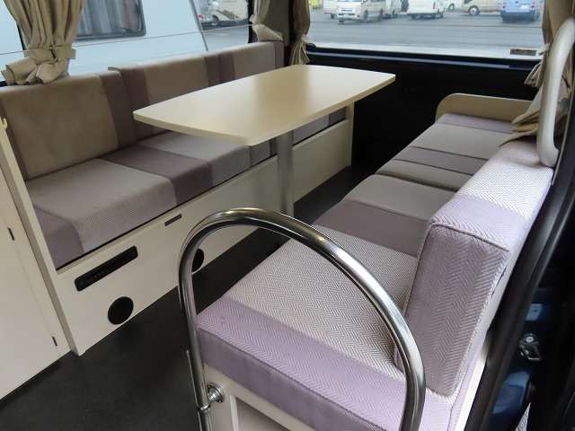 トヨタ ハイエースバン キャンピングカー H28年 (関東) 99