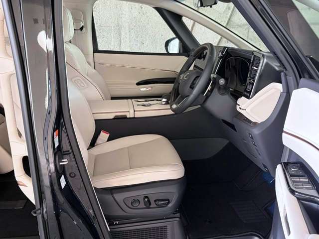 レクサス ＬＭ５００ｈ ５００Ｈ バージョンＬ ４ＷＤ R7年 (近畿) 99