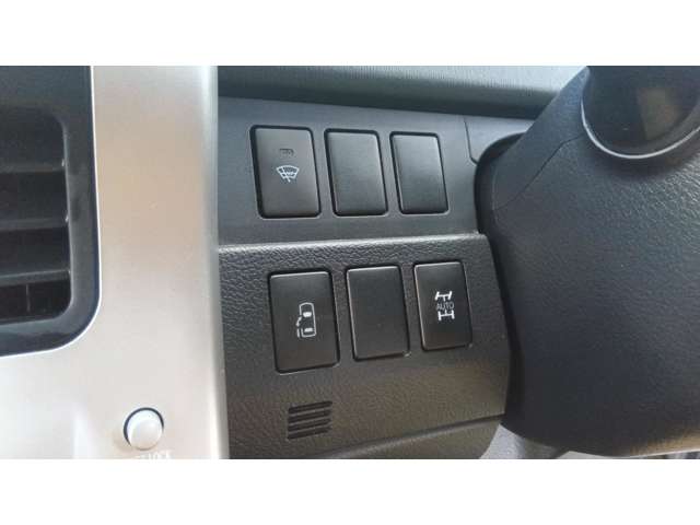 トヨタ ヴォクシー ２．０ Ｘ Ｌエディション ４ＷＤ H22年 (東北) 99