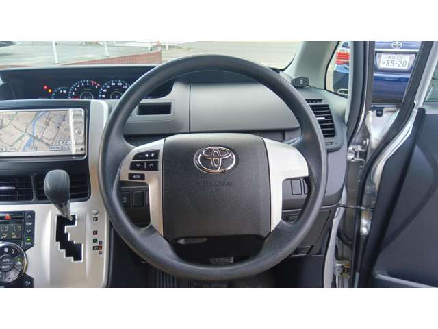 トヨタ ヴォクシー ２．０ Ｘ Ｌエディション ４ＷＤ H22年 (東北) 99