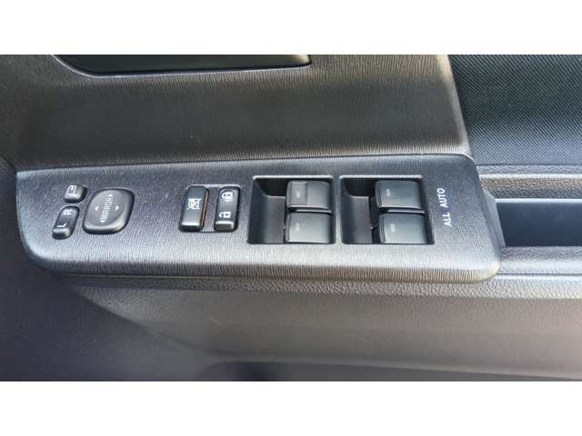 トヨタ ヴォクシー ２．０ Ｘ Ｌエディション ４ＷＤ H22年 (東北) 99