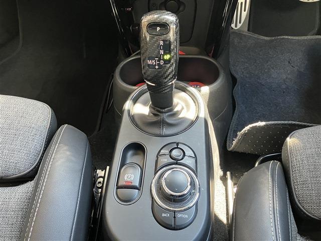 ミニ ミニ クーパーＳ ３ドア ＤＣＴ R3年 (中国) 99