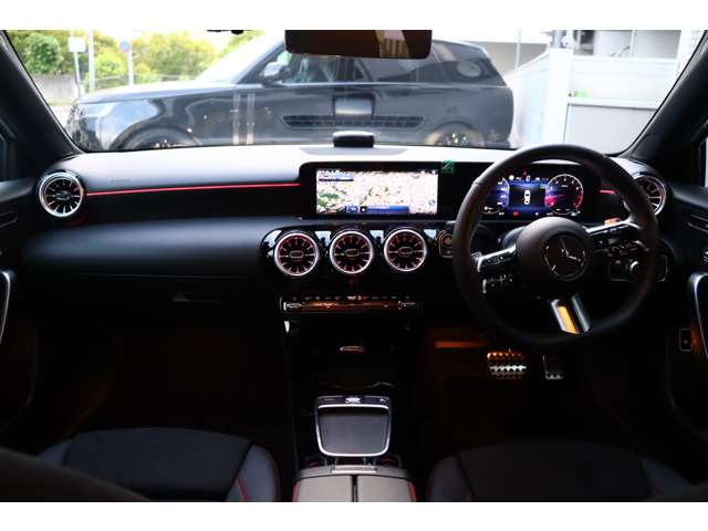 メルセデスベンツ Ａクラス Ａ１８０ ＡＭＧラインパッケージ （ＢＳＧ搭載モデル） ＭＰ２０２４０１ R6年 (東海) 99
