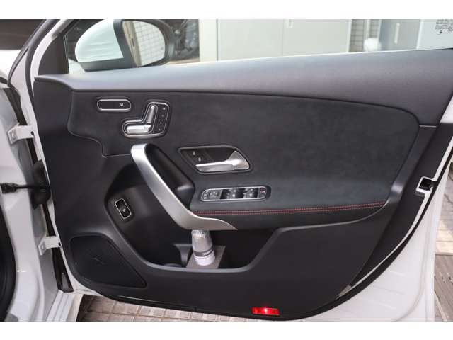 メルセデスベンツ Ａクラス Ａ１８０ ＡＭＧラインパッケージ （ＢＳＧ搭載モデル） ＭＰ２０２４０１ R6年 (東海) 99
