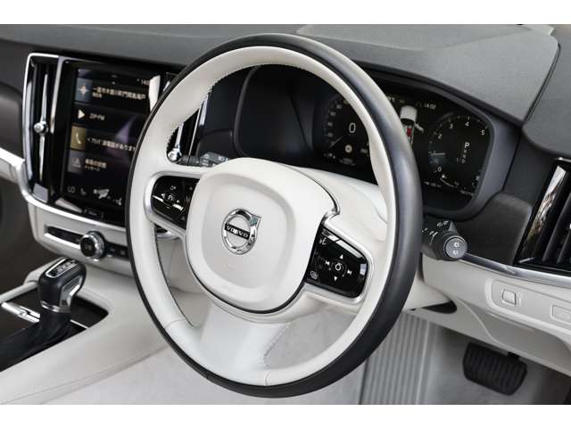ボルボ クロスカントリー Ｔ６ＡＷＤプロ H29年 (東海) 99