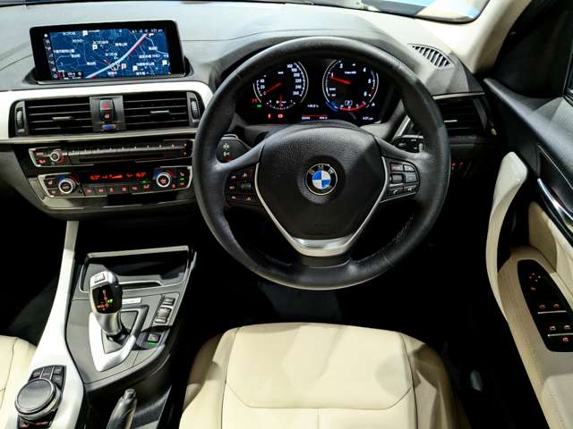 ＢＭＷ １シリーズ １１８ｄ　ファッショニスタ H30年 () 99