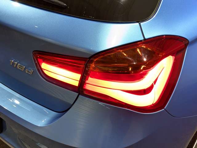 ＢＭＷ １シリーズ １１８ｄ　ファッショニスタ H30年 () 99