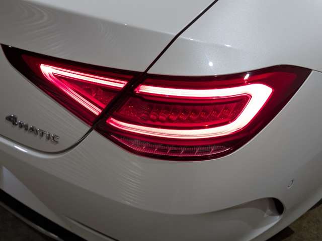 メルセデスベンツ ＣＬＳクラス ＣＬＳ４５０ ４マチック スポーツ エクスクルーシブ パッケージ （ＩＳＧ搭載モデル） ４ＷＤ H30年 () 99