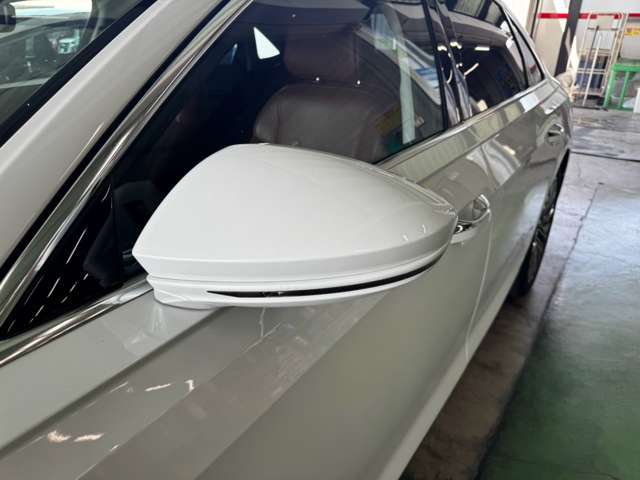 アウディ Ａ８ Ｌ ６０ ＴＦＳＩ クワトロ ４ＷＤ R1年 () 99