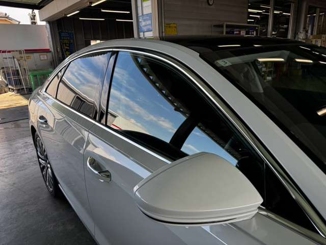 アウディ Ａ８ Ｌ ６０ ＴＦＳＩ クワトロ ４ＷＤ R1年 () 99