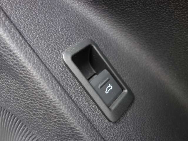 アウディ Ｑ３　スポーツバック ３５ ＴＤＩ クワトロ Ｓライン ディーゼルターボ ４ＷＤ R3年 (北海道) 99