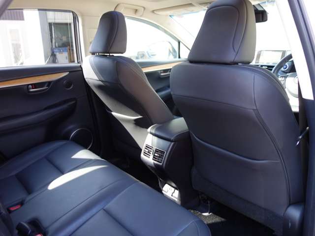 レクサス ＮＸ３００ｈ ３００Ｈ バージョンＬ ４ＷＤ H26年 (北海道) 99