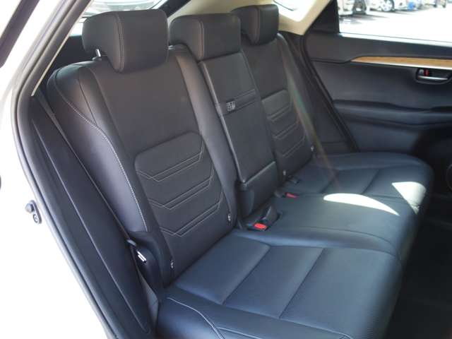 レクサス ＮＸ３００ｈ ３００Ｈ バージョンＬ ４ＷＤ H26年 (北海道) 99