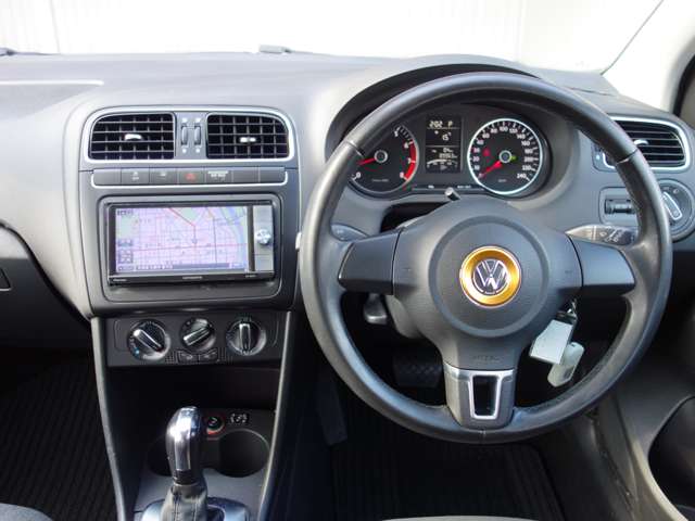 フォルクスワーゲン ポロ ＴＳＩ　ハイライン H22年 (北海道) 99
