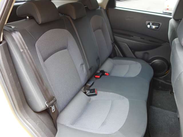 日産 デュアリス ２．０ ２０Ｓ ＦＯＵＲ ４ＷＤ H21年 (北海道) 99