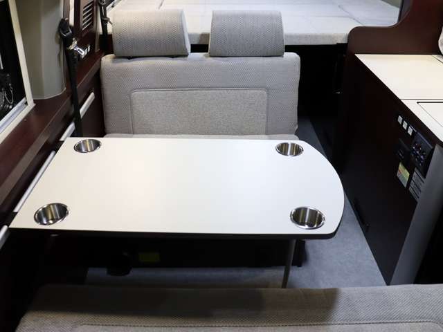 トヨタ ハイエースバン キャンピング R8年 (北海道) 99